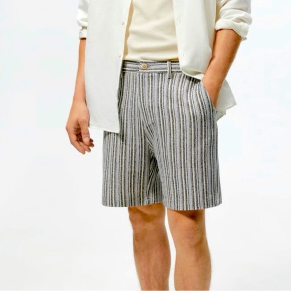 ZARA Men’s Striped‎ Textured Shorts Size Small